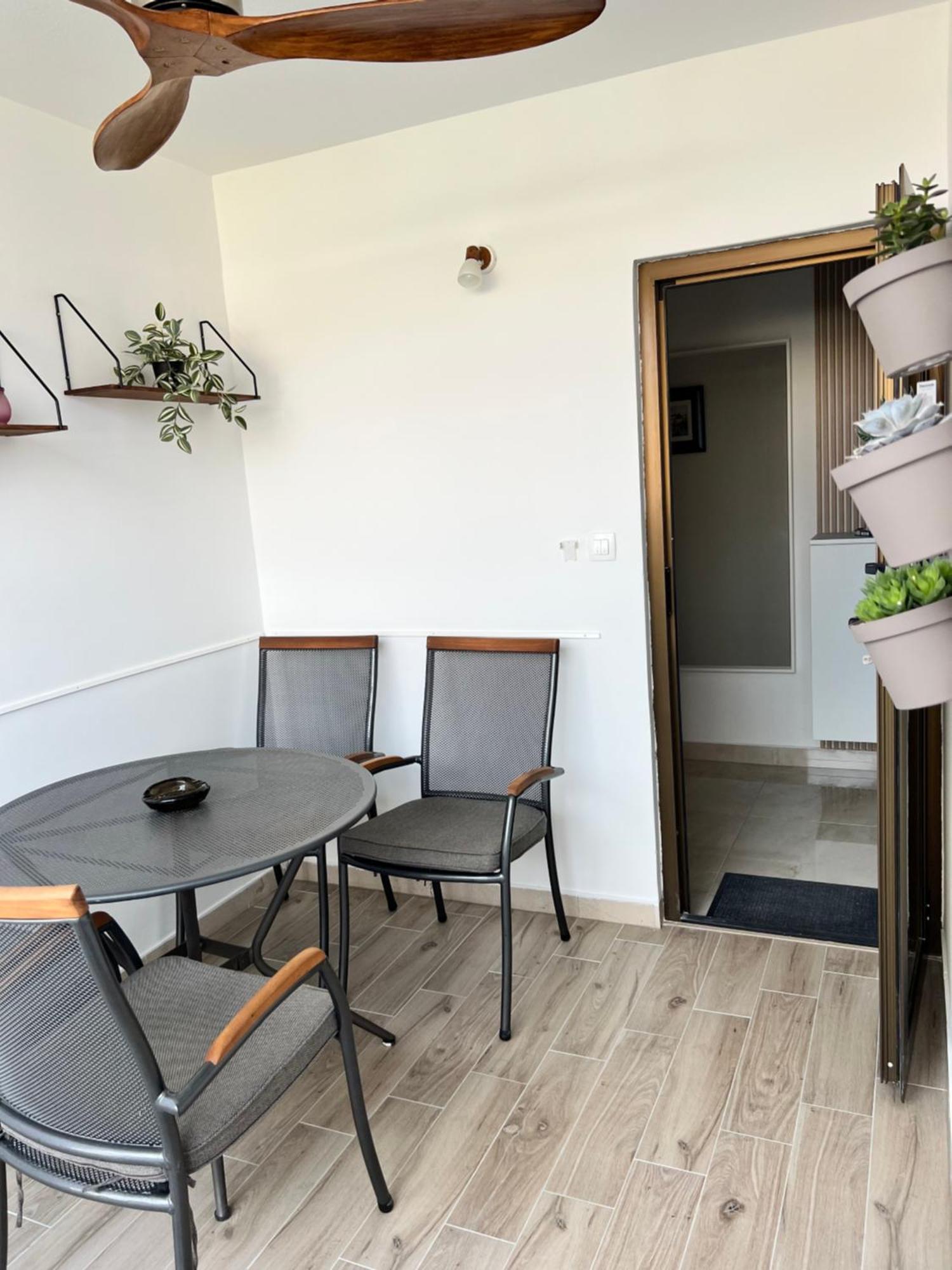 Apartmani Ivelic Supetar Eksteriør bilde