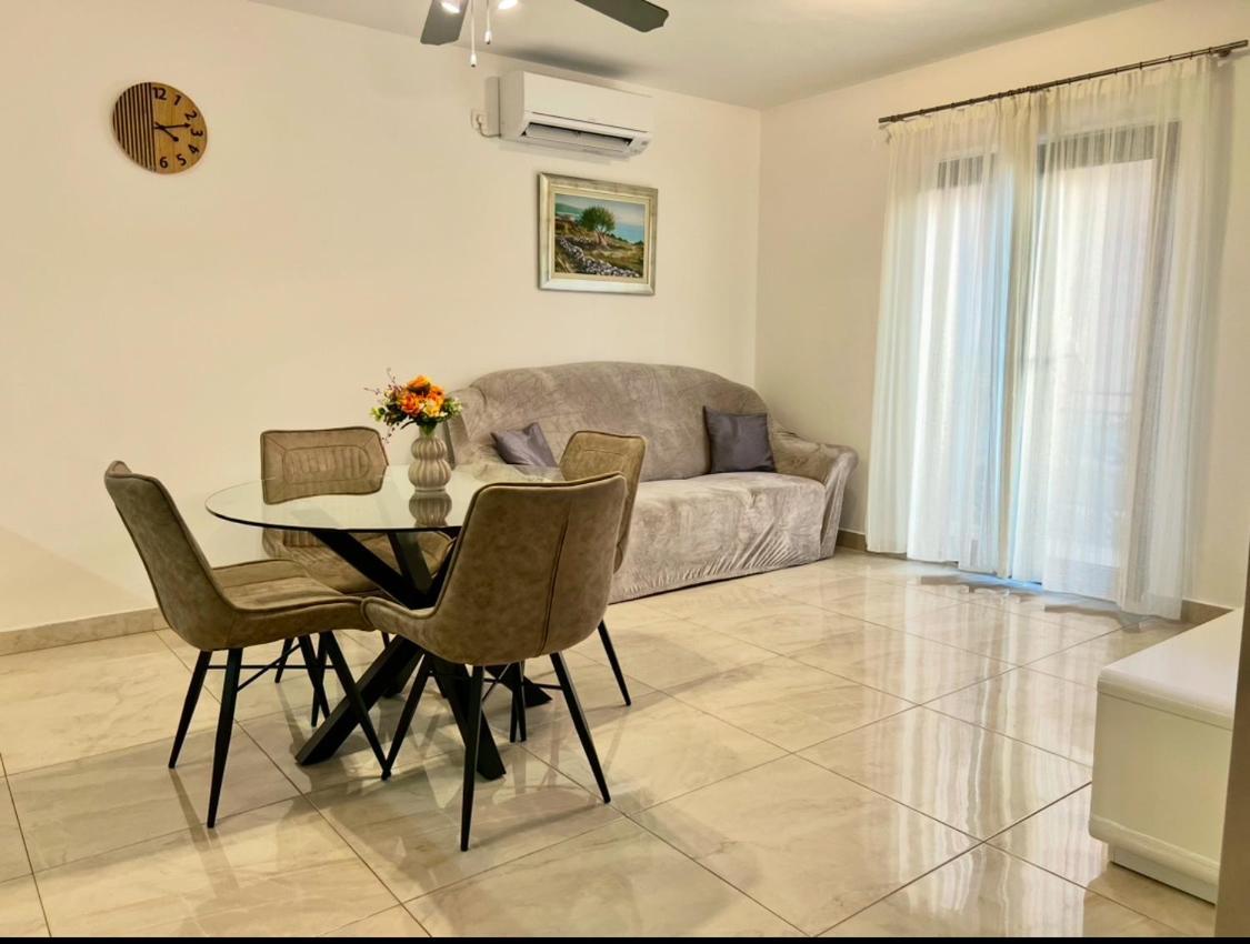 Apartmani Ivelic Supetar Eksteriør bilde