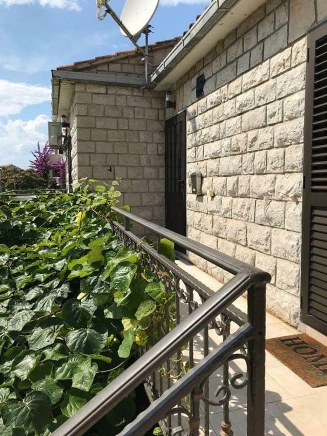 Apartmani Ivelic Supetar Eksteriør bilde